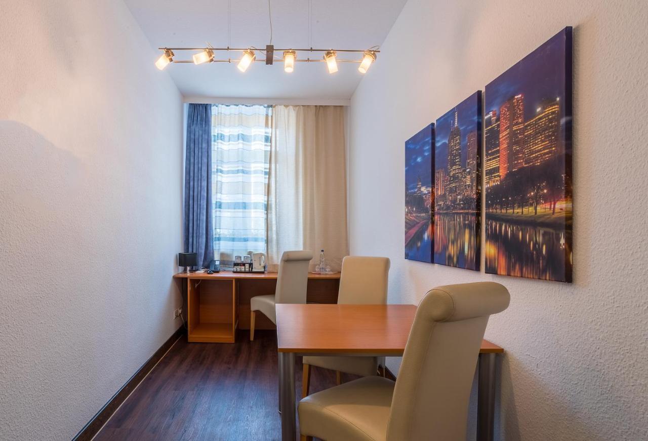 Hotel Bayrischer Hof Heidelberg Habitación foto